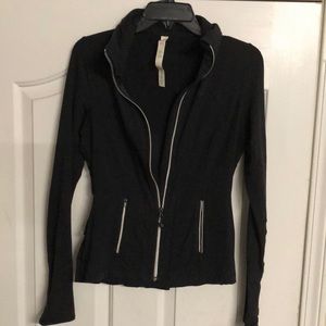 Lululemon size 6 jacket